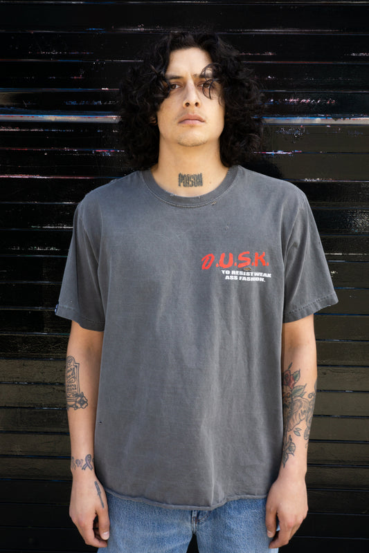 RESISTANCE TEE